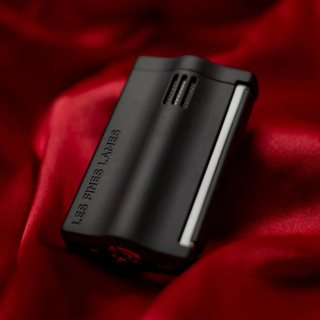 LES FINES LAMES - LE FEU - RS Armor Black