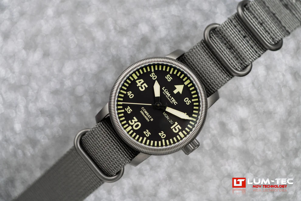 LUM-TEC B68 Day Date