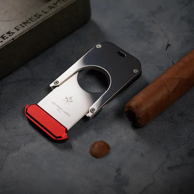 LES FINES LAMES - LE TAG T135 CUTTER CLIP RED (TG2571005)