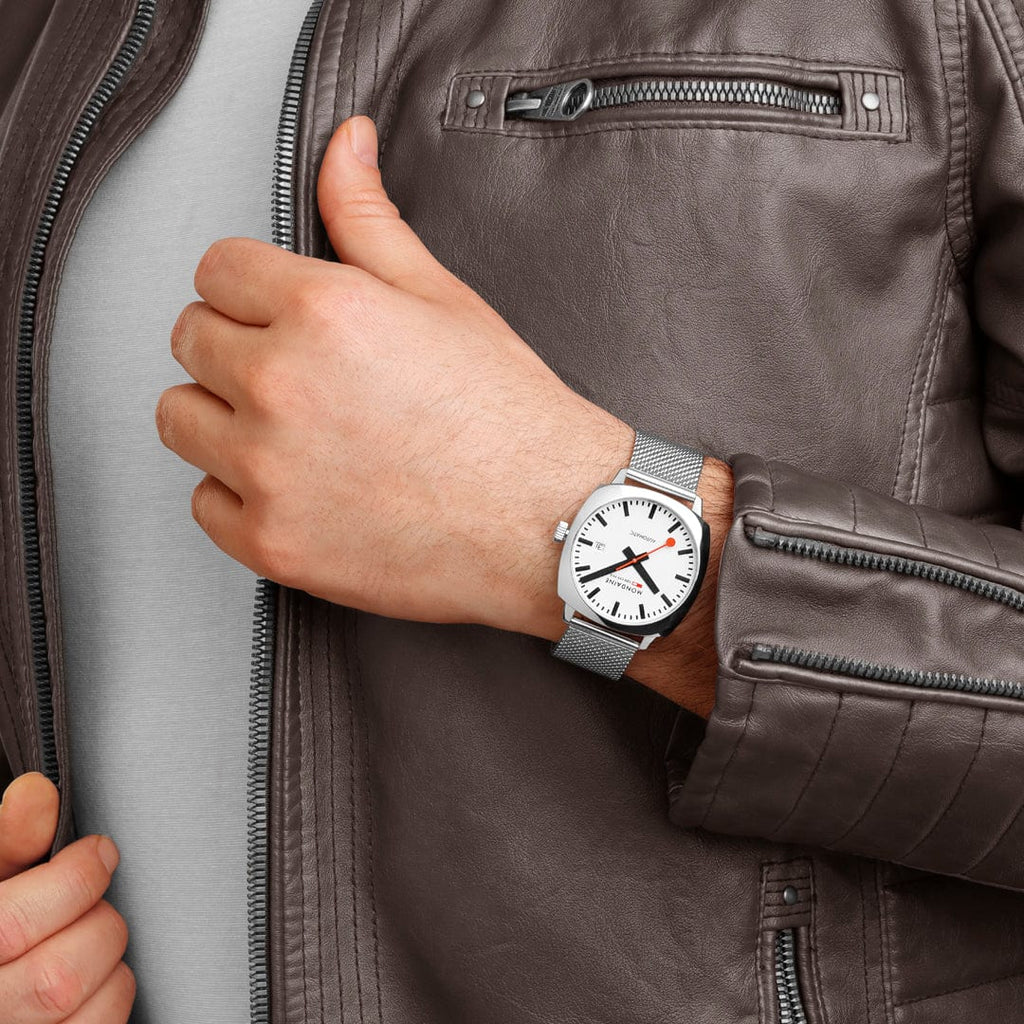 MONDAINE Cushion Automatic 39 mm, Stainless steel mesh MSL.3961B.SM