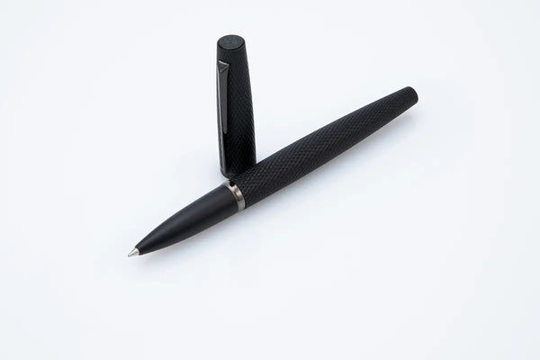 DIPLOMAT - Viper Guilloche Black Roller Ball Pen D41301030