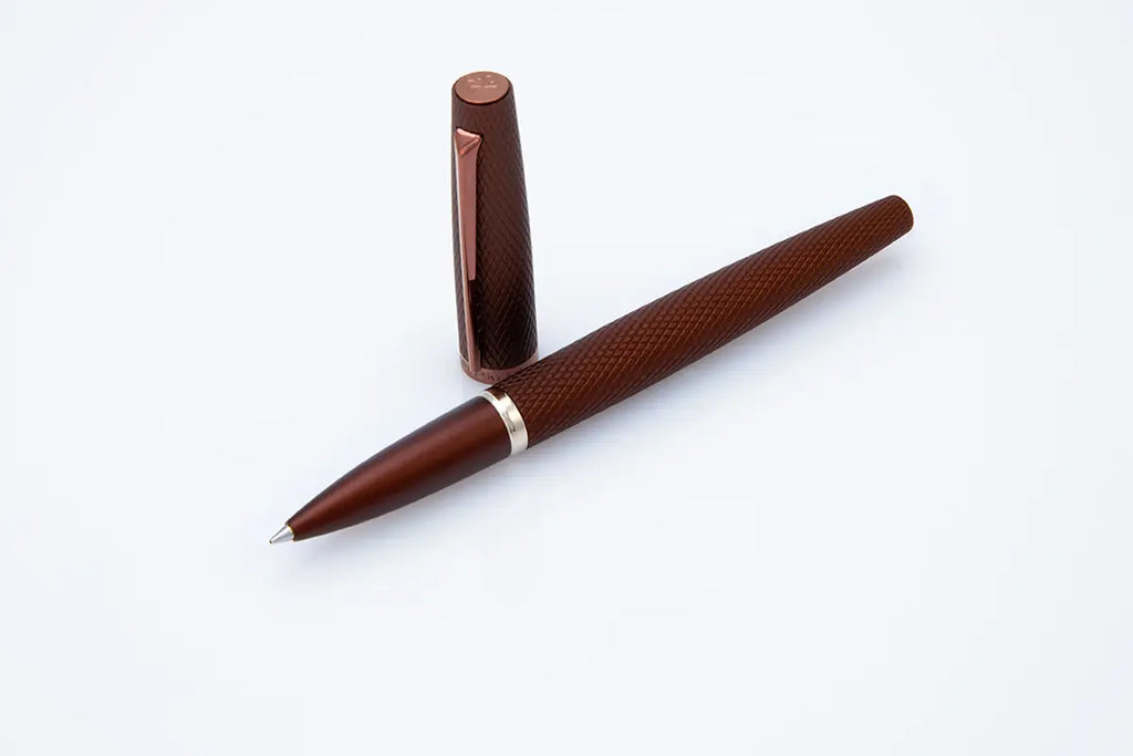 DIPLOMAT - Viper Guilloche Brown Roller Ball Pen D41303030