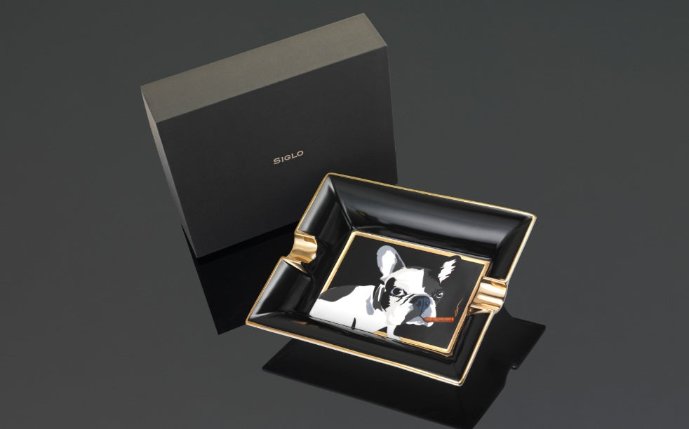 SIGLO Dog In Black Ashtray 10012659